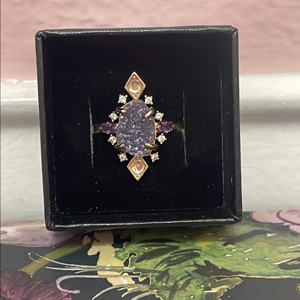 Elegant Purple and Gold Women's Ring size 7